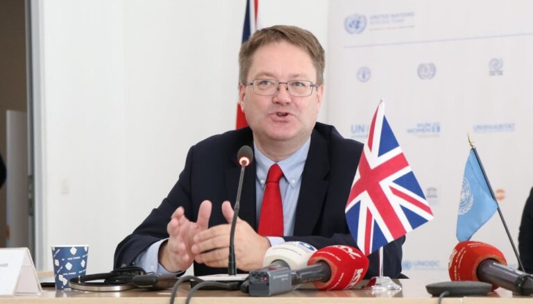 Britani e Madhe: Për herë të parë në 14 muaj, asnjë vdekje e re nga korona