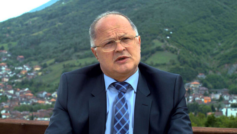 Ramiz Kelmendi: Covid-19 nuk do të largohet asnjëherë