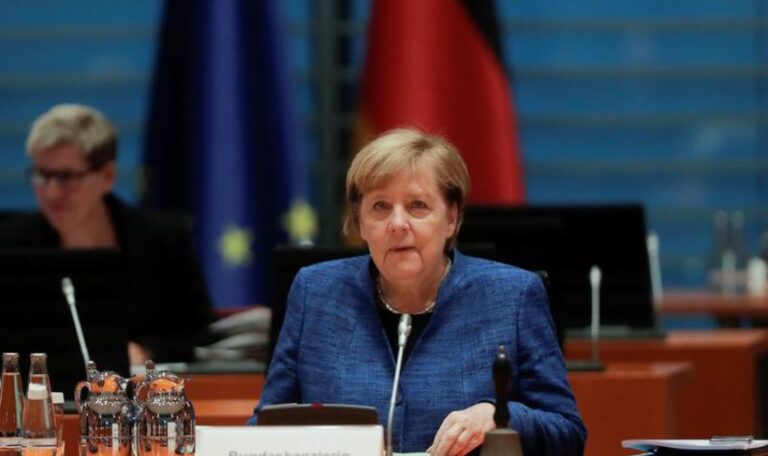 Merkel do që t`i mbyll baret, palestrat dhe restoranet për të ndaluar përhapjen e COVID-19