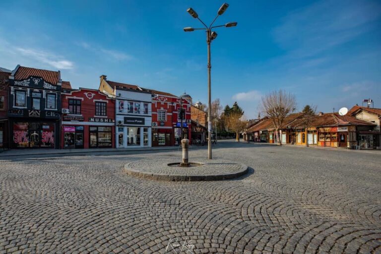 Mund të vazhdojë izolimi, institucionet diskutojnë sot për kufizime të reja Anti-Covid