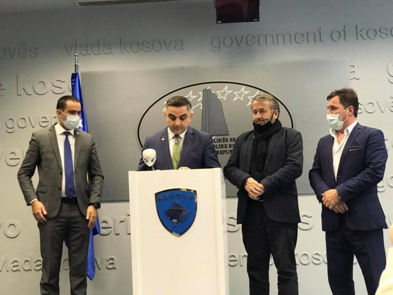 Tahiri pas takimit me gastronomët: Me seriozitet po i trajtojmë kërkesat, ekonomia në gjendje të keqe