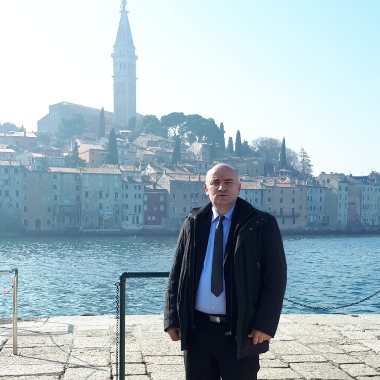 Gjermani: Nue Oroshi nis mandatin e dytë në Asamblenë e qytetit të Kielit