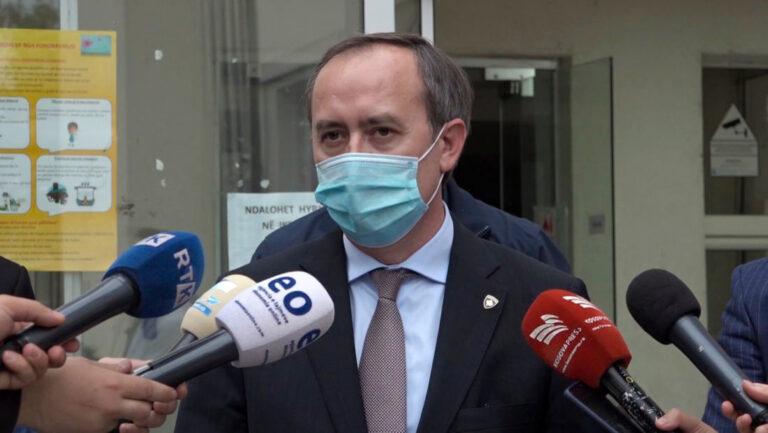 Kryeministri Hoti: Masat e reja do të vlerësohen brenda dy javësh