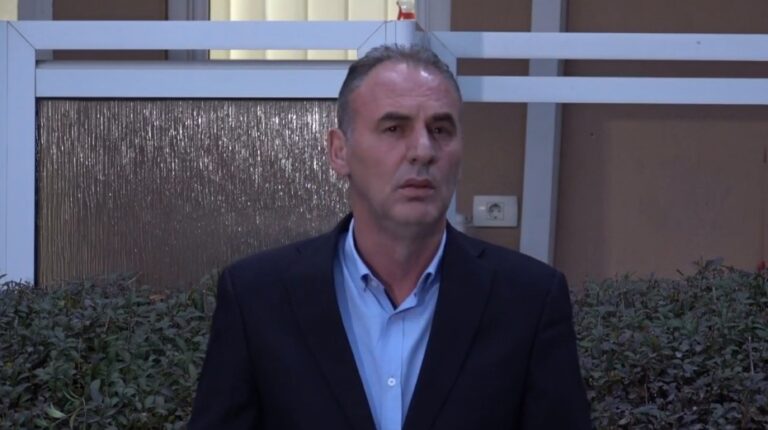 Limaj i përlotur: S’ka pasur nevojë të vijnë kaq shumë policë në shtëpinë e Jakup Krasniqit