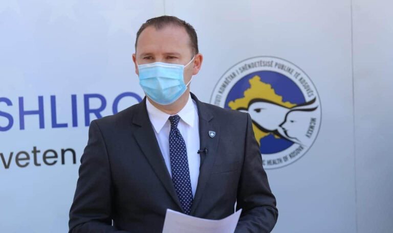 Zemaj: Vaksina po vjen, në qershor e korrik do të kthehet normaliteti në vend