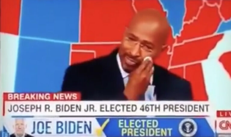 Prezantuesi i CNN i gëzohet fitores së Biden, shpëthen në lot