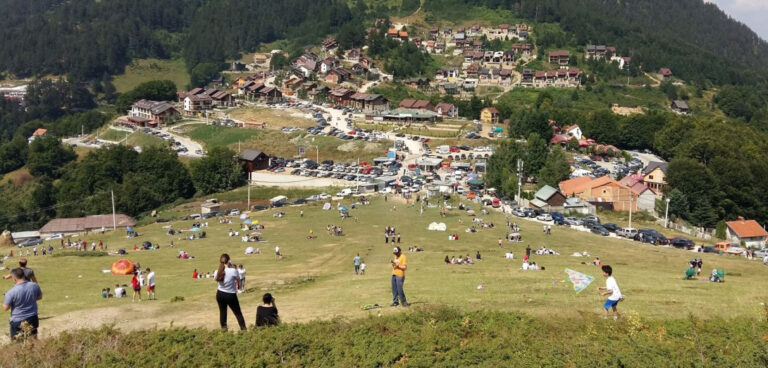 Policia shpëton dy qytetare në Prevallë, pasi ishin ngujuar në një humnerë