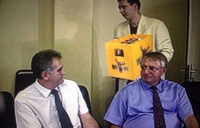 Gazetadita publikon planin e Sheshelit (1995) për kolonizimim e Kosoves