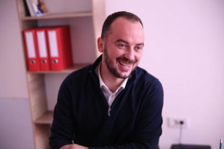 Molliqaj: Vetëvendosje është parti e korruptuar dhe e kriminalizuar