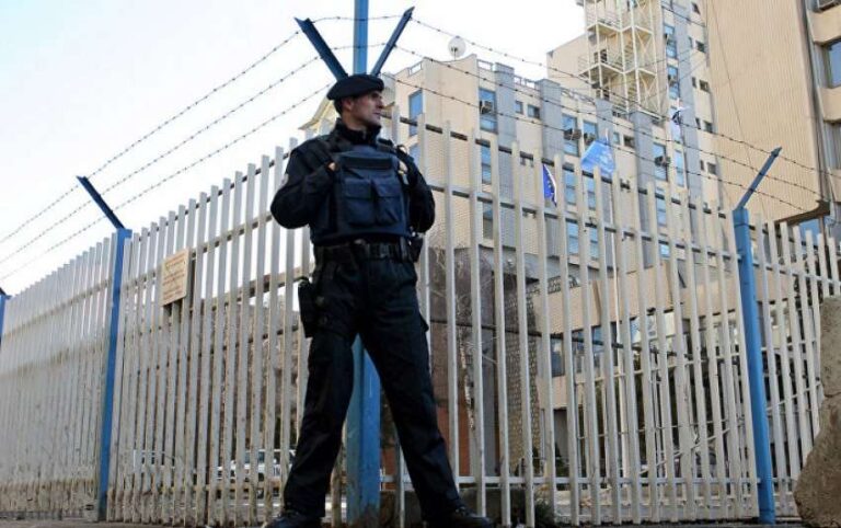 Bashkëpunëtorët shqiptarë të UNMIK-ut: Mbahen sekret emrat e atyre që bashkëpunuan në dosjet kundër UÇK-së