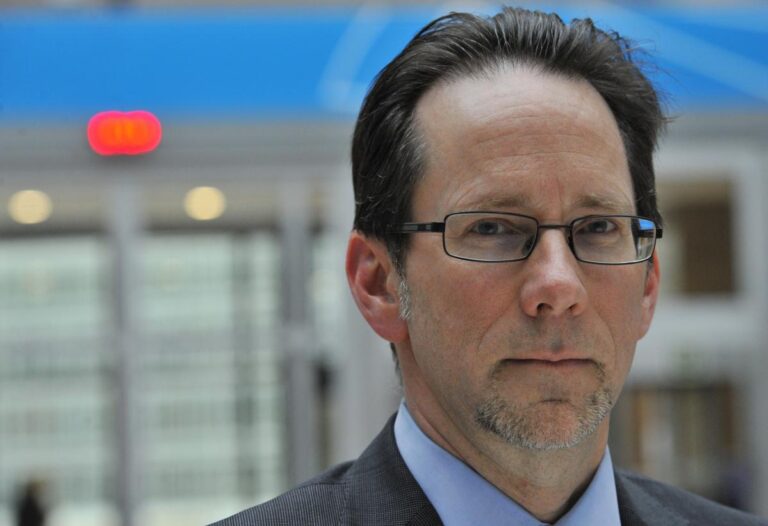 Ish-kryeprokurori i EULEX, Clint Williamson: Individët që kanë kryer krime duhet të mbajnë përgjegjësi