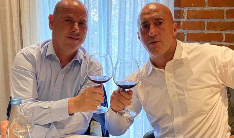 Lladrovci takohet me Haradinajn: Mund ta çojmë përpara idealin e më të dashurve