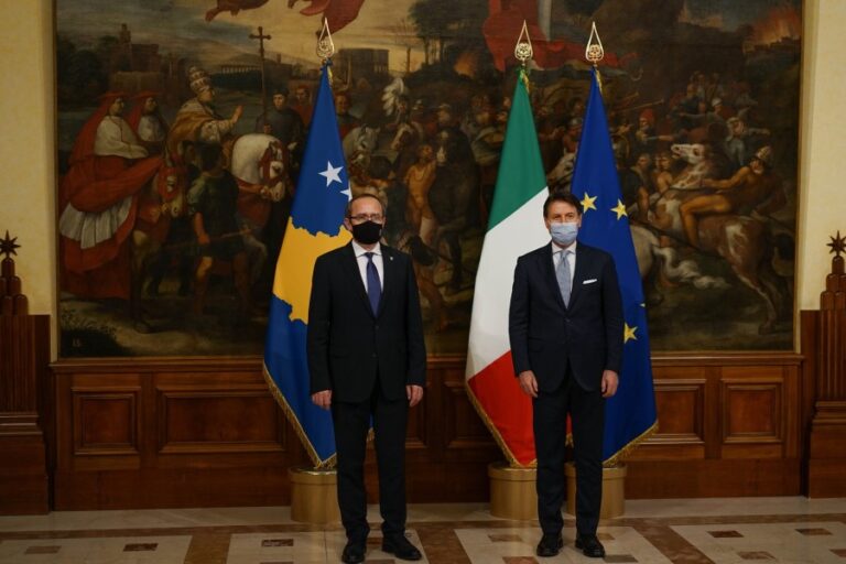 Hoti takohet me Kryeministrin Italian Conte, kërkon prani më të madhe të investitorëve italian në Kosovë