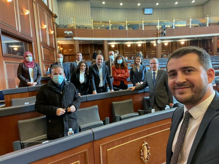 “Jemi opozitë kundër Qeverisë por kurrë opozitë kundër SHTETIT dhe qytetarëve të Kosovës”