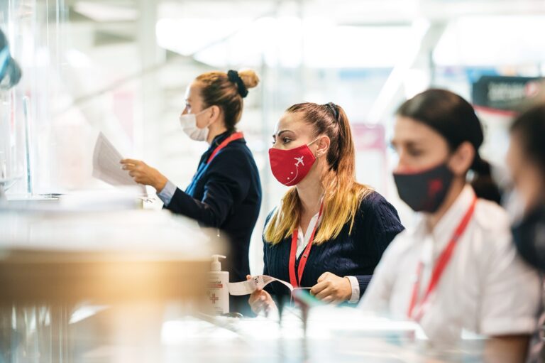 Për pak orë, mijëra mërgimtarë edhe në Shqipëri