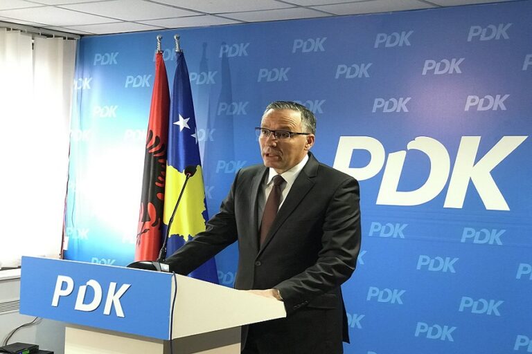 Hamza: Votuesi i PDK-së mund të mos votojë fare, por s’voton parti të tjera