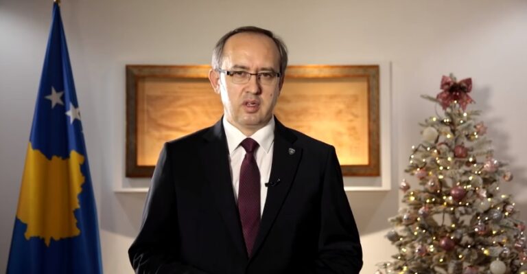 Mesazhi i Avdullah Hotit me rastin e Vitit të Ri 2021