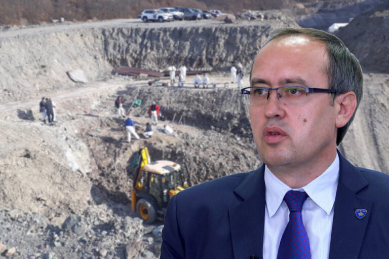 Hoti: Serbia do obligohet t’i tregojë të gjitha për varrezat masive të fshehura