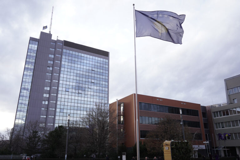 Pandemia detyron Qeverinë të zëvendësojë mjetet buxhetore dhe të bëjë kursime