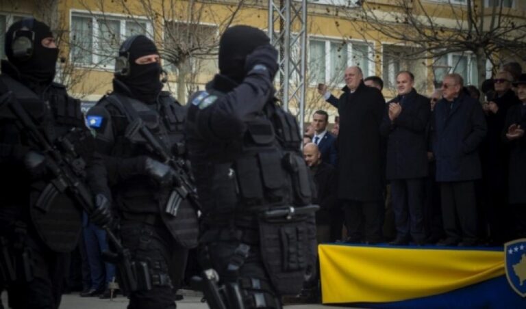 Hoxhaj premton rritje të pagave për policët