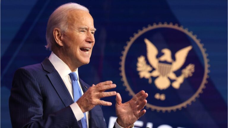 Biden: 500 milionë dollarë për refugjatët afganë