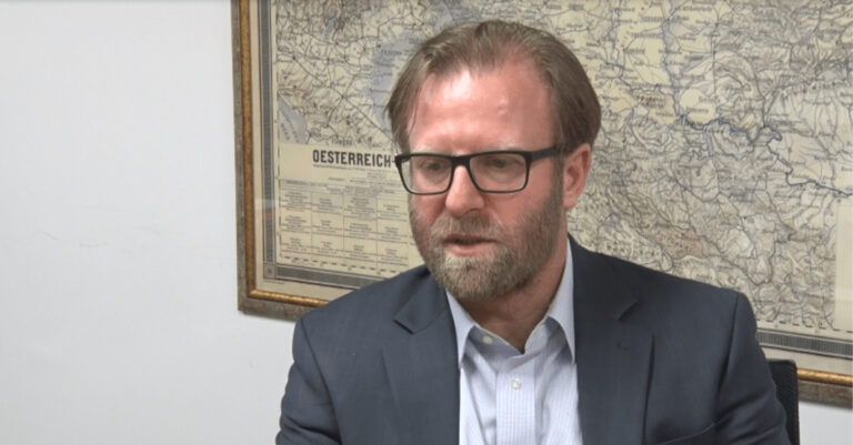 Abazi akuzon qeverinë e kaluar për vaksinat: Nuk e kanë kryer punën me sukses