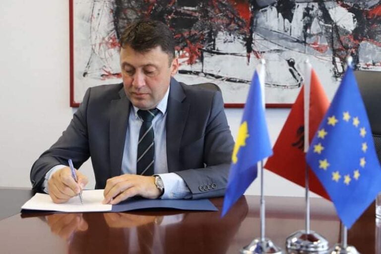 Likaj uron nxënësit për fillimin e gjysëmvjetorit të dytë