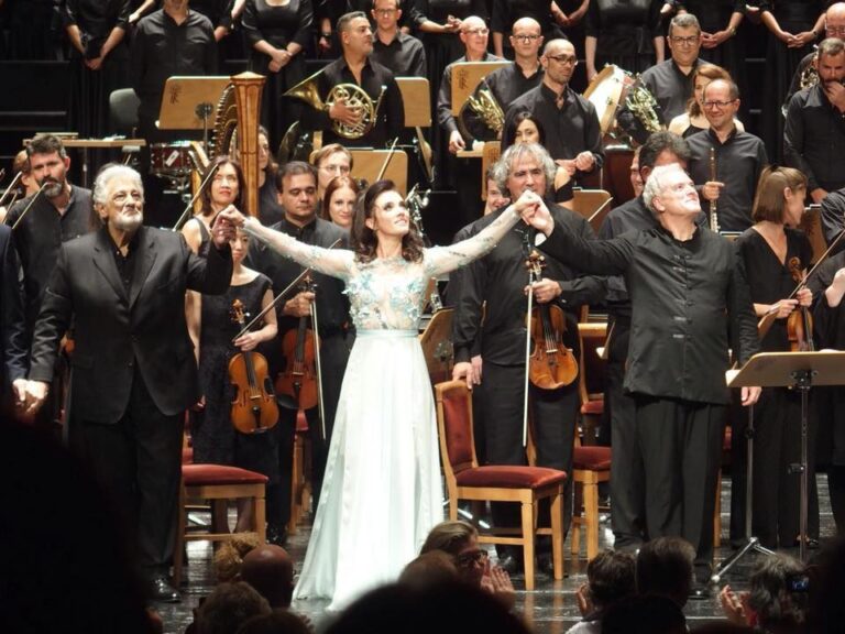 Artistja shqiptare fiton çmimin ndërkombëtar për vokalin e saj