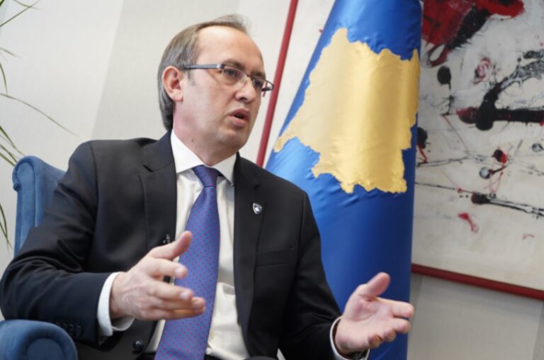 Hoti: Lajm i mirë, ekonomia po i kthehet normalitetit