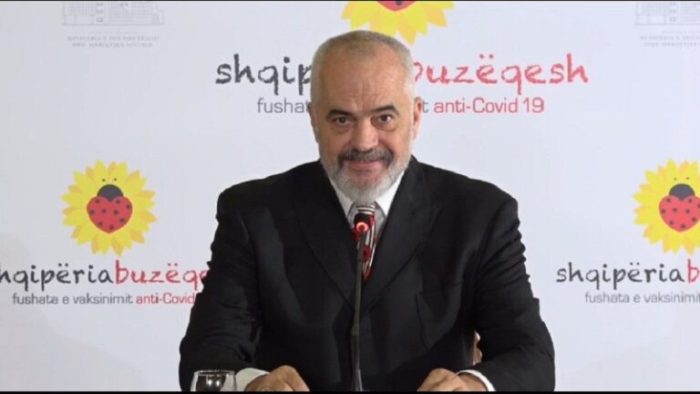 Rama premton vaksinimin anti-COVID edhe të mjekëve të tjerë, nëse nuk sigurohet vaksina nga Kosova