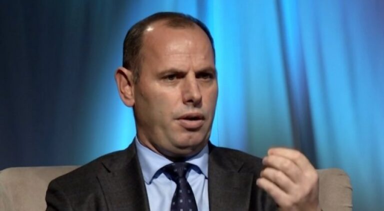 Lladrovci: Jam i bindur që fitojë edhe kundër 30 kandidatëve