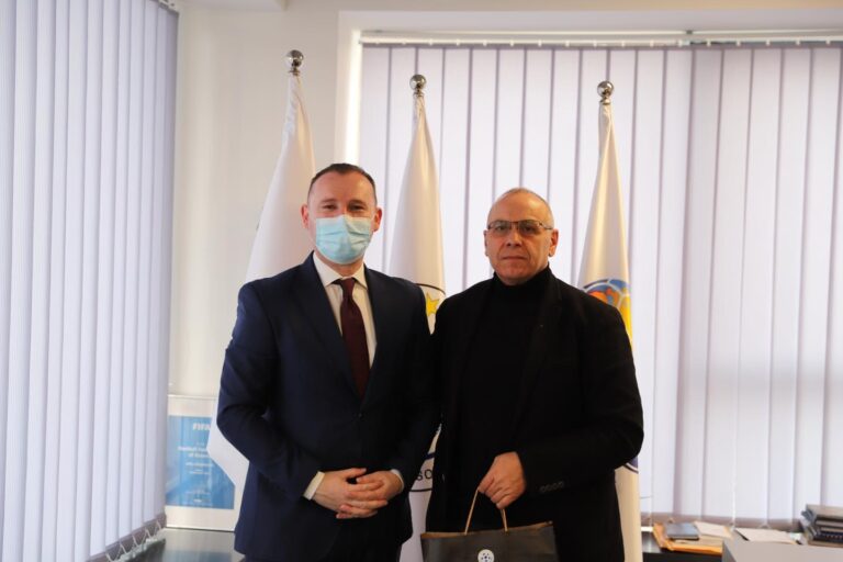 Zemaj vizitë në FFK, diskuton me Ademin për ndeshjet ndërkombëtare