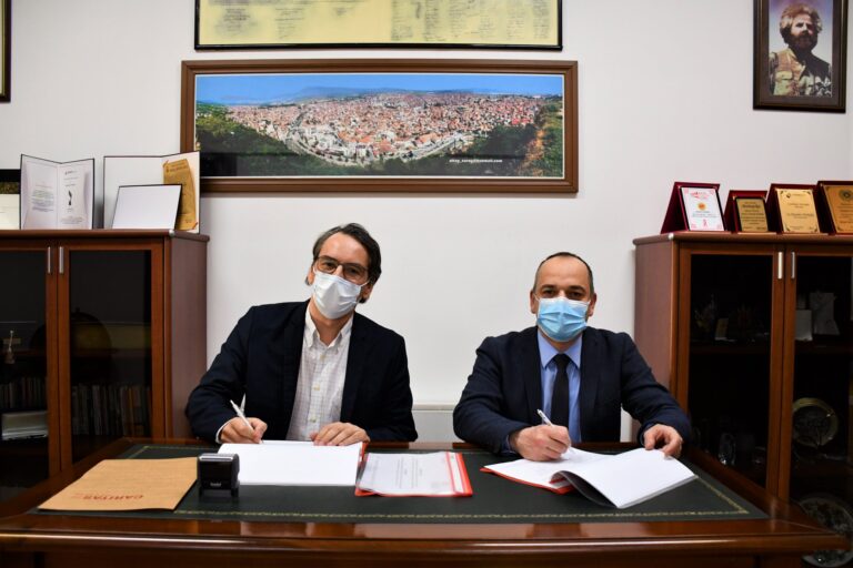 Komuna e Prizrenit nënshkruan memorandum bashkëpunimi me Caritas-in Zviceran
