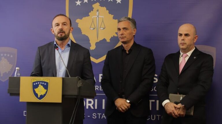 12 të arrestuar dhe 400 mijë euro të sekuestruara në aksionin e sotëm