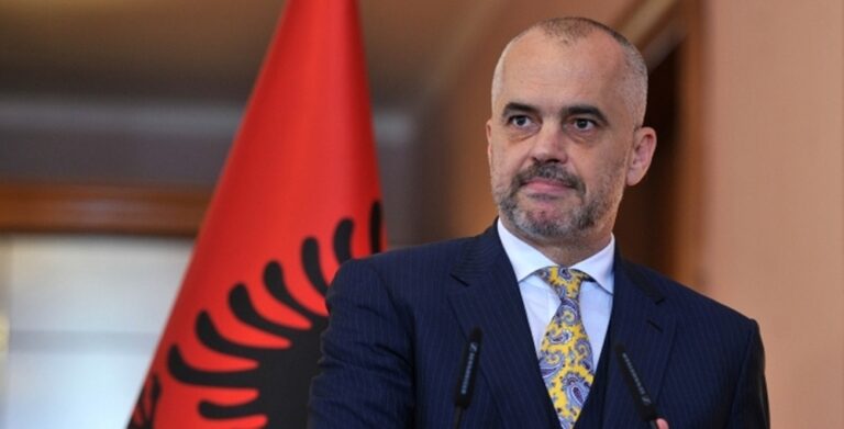 Edi Rama reagon pas triumfit të Distrias në Tokyo: Luaneshë, Bravo!