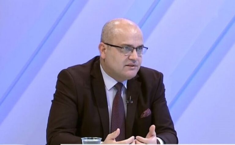 Avdyli: Më 14 shkurt, populli ta dërgojë Isa Mustafën në pension