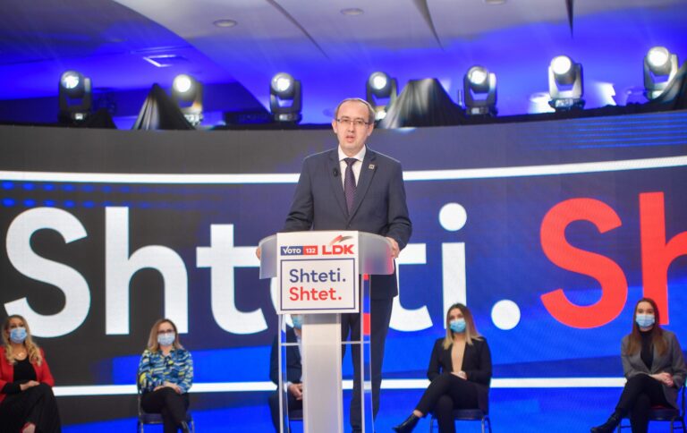 Hoti: S’guxojmë të ekspertimentojmë me Kosovën, shteti është shtet