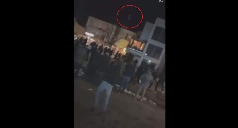 Policia interviston personat që sulmuan Albin Kurtin në Skenderaj