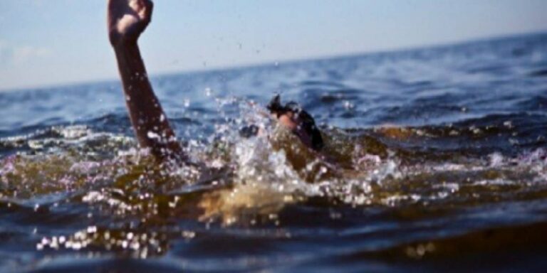 Mbytet një person pranë portit të Durrësit