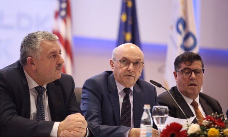 Mblidhet LDK, a pritet marrja e përgjegjësisë për shkak të rezultatit më të dobët në historinë e kësaj partie?