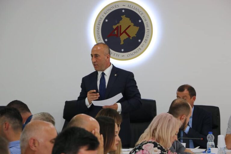 Haradinaj: AAK është ndryshimi që kërkojnë qytetarët në zgjedhjet e ardhshme komunale