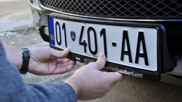 Ja çka përmban marrëveshja për targat e arritur sot në Bruksel mes Kosovës dhe Serbisë