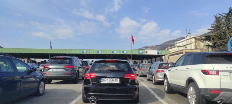 Arrestohen dy shtetasë të Shqipërisë për kalim ilegal të kufirit në Vërmicë