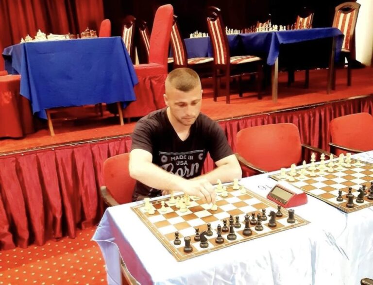 Naser Tafili nga Opoja triumfues në shumë gara të shahut