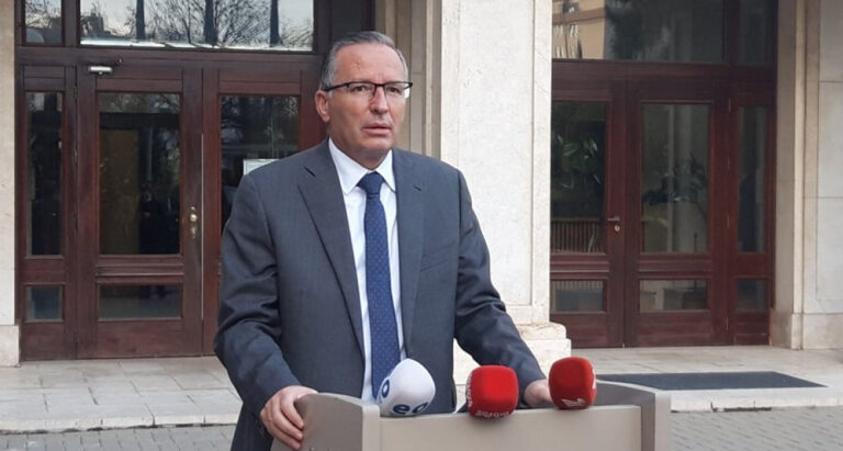 Bedri Hamza mesazh VV-së: Për me i marrë votat për President duhet me dhënë diçka