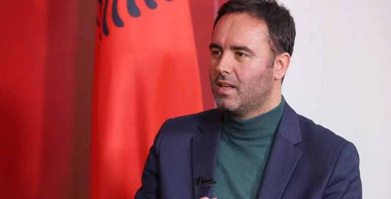 Glauk Konjufca ka një kërkesë për deputetët rreth votimit të presidentit