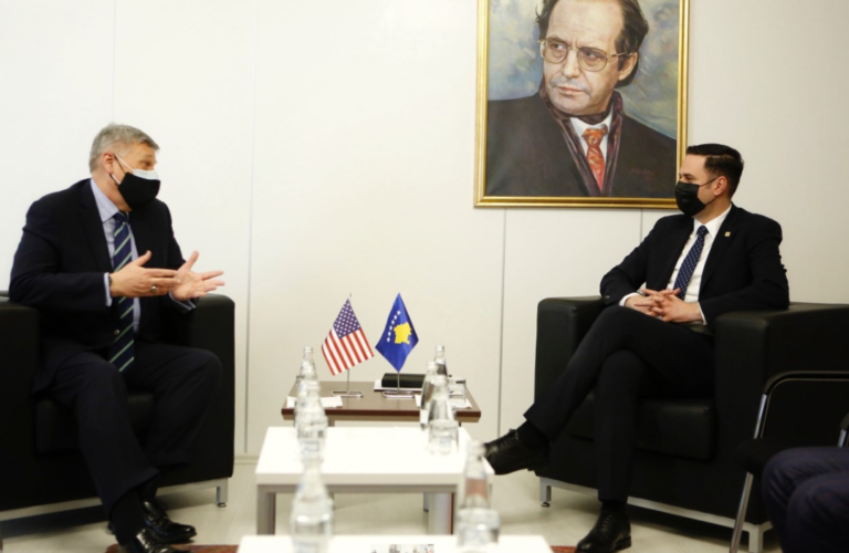 LDK tregon arsyet e vizitës së Kosnettit në zyrën e Abdixhikut