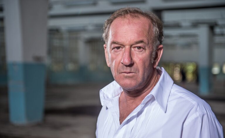 Aktori Luan Jaha në gjendje të rëndë nga Covid, kërkohet urgjentisht plazmë e gjakut nga ata që kanë kaluar virusin