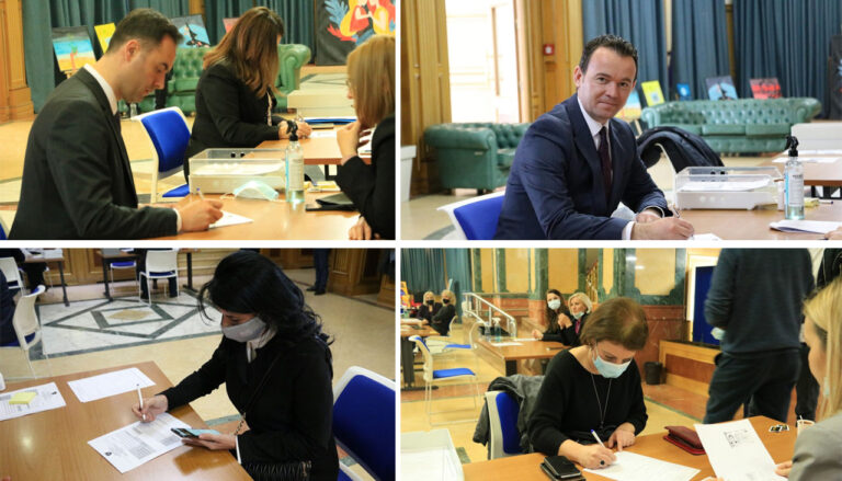 53 deputetë u regjistruan sot, procesi vazhdon nesër dhe pasnesër