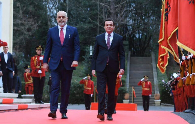 Rama fton Kurtin për vizitë në Shqipëri